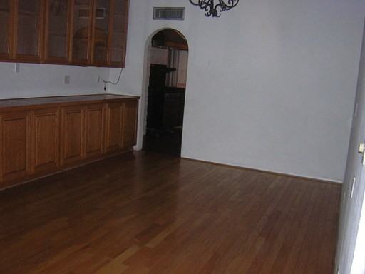 314 E Del Rio Dr - Photo 3 of 8