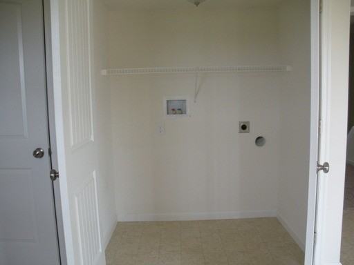 134 Nicole St - Photo 3 of 6