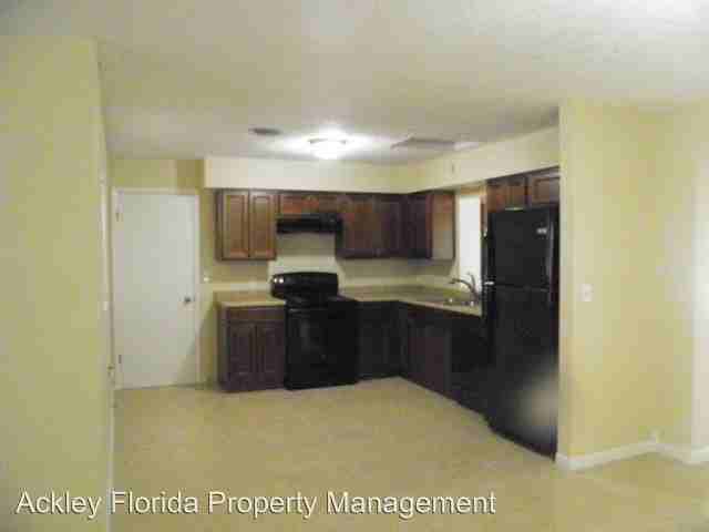 1830 Hinckley Rd - Photo 2 of 11