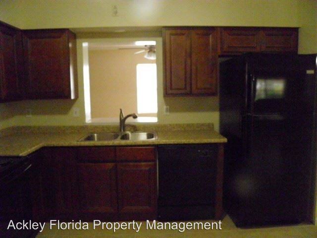 1830 Hinckley Rd - Photo 3 of 11