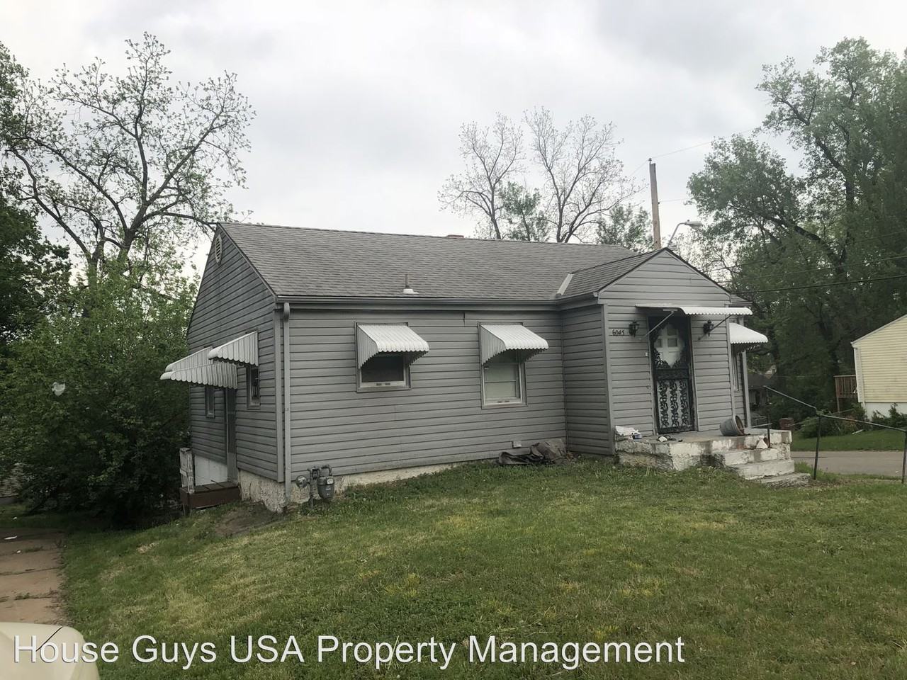 6045 Agnes Ave - Photo 3 of 11