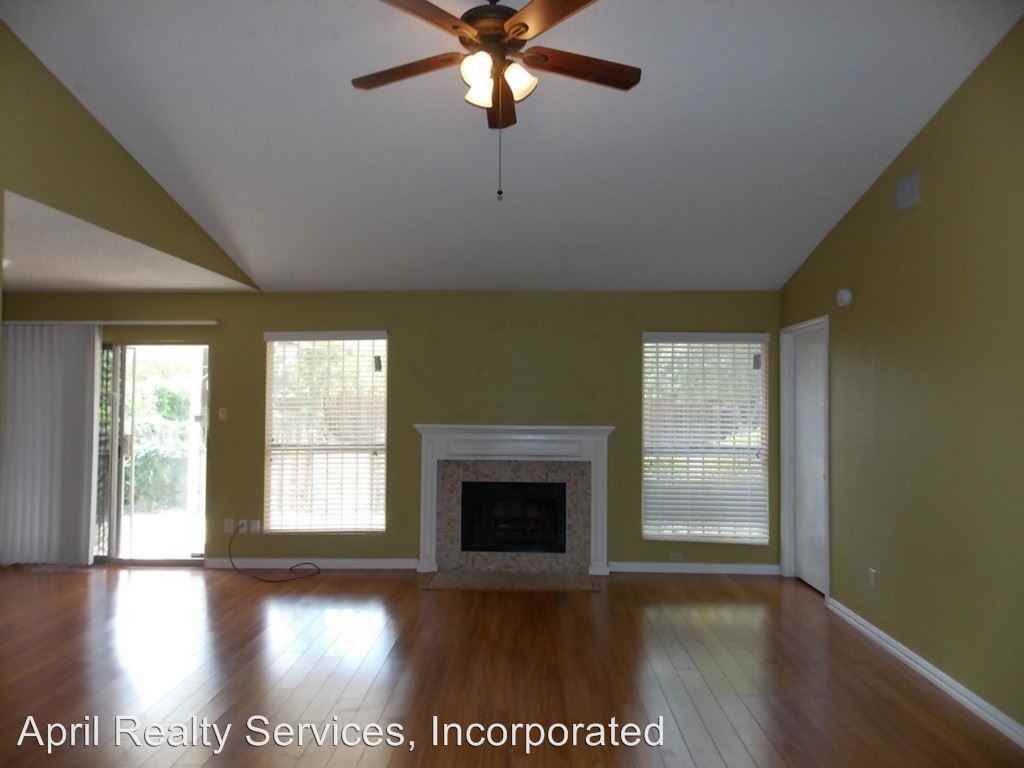 5618 Porsche Ln - Photo 3 of 10