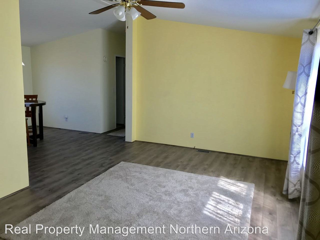 4405 Drake Rd - Photo 3 of 18