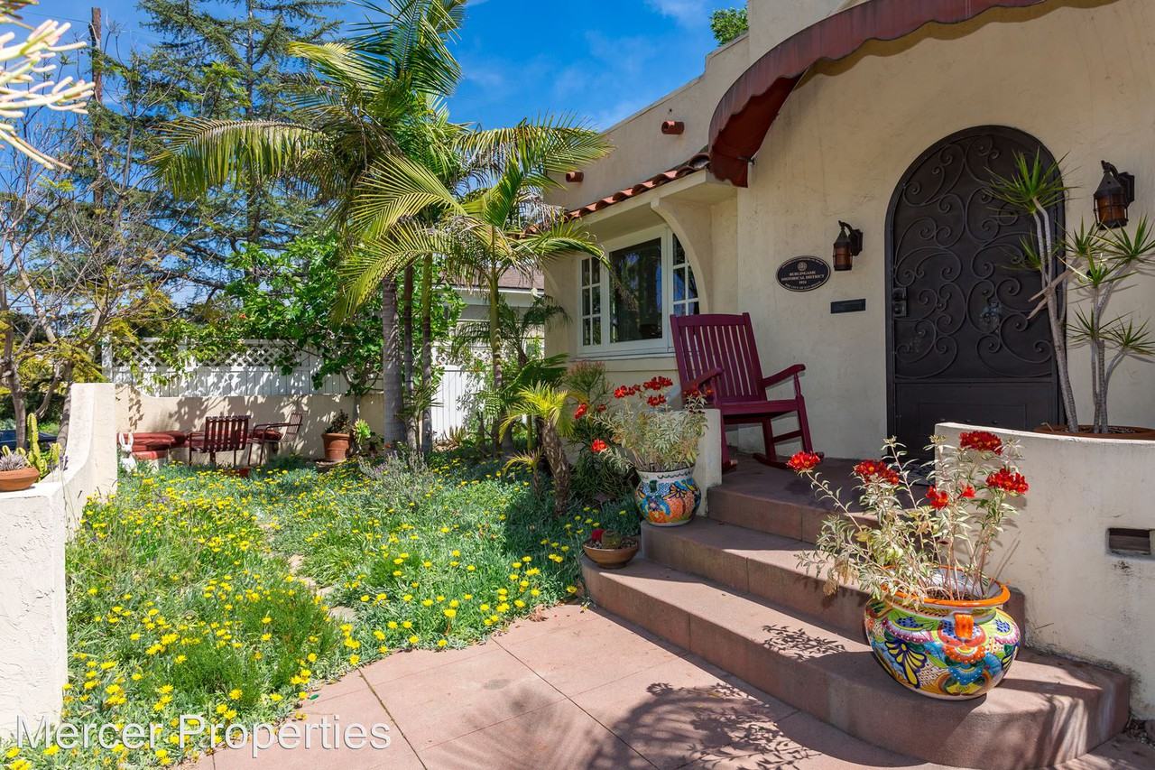 2669 San Marcos Ave - Photo 2 of 23