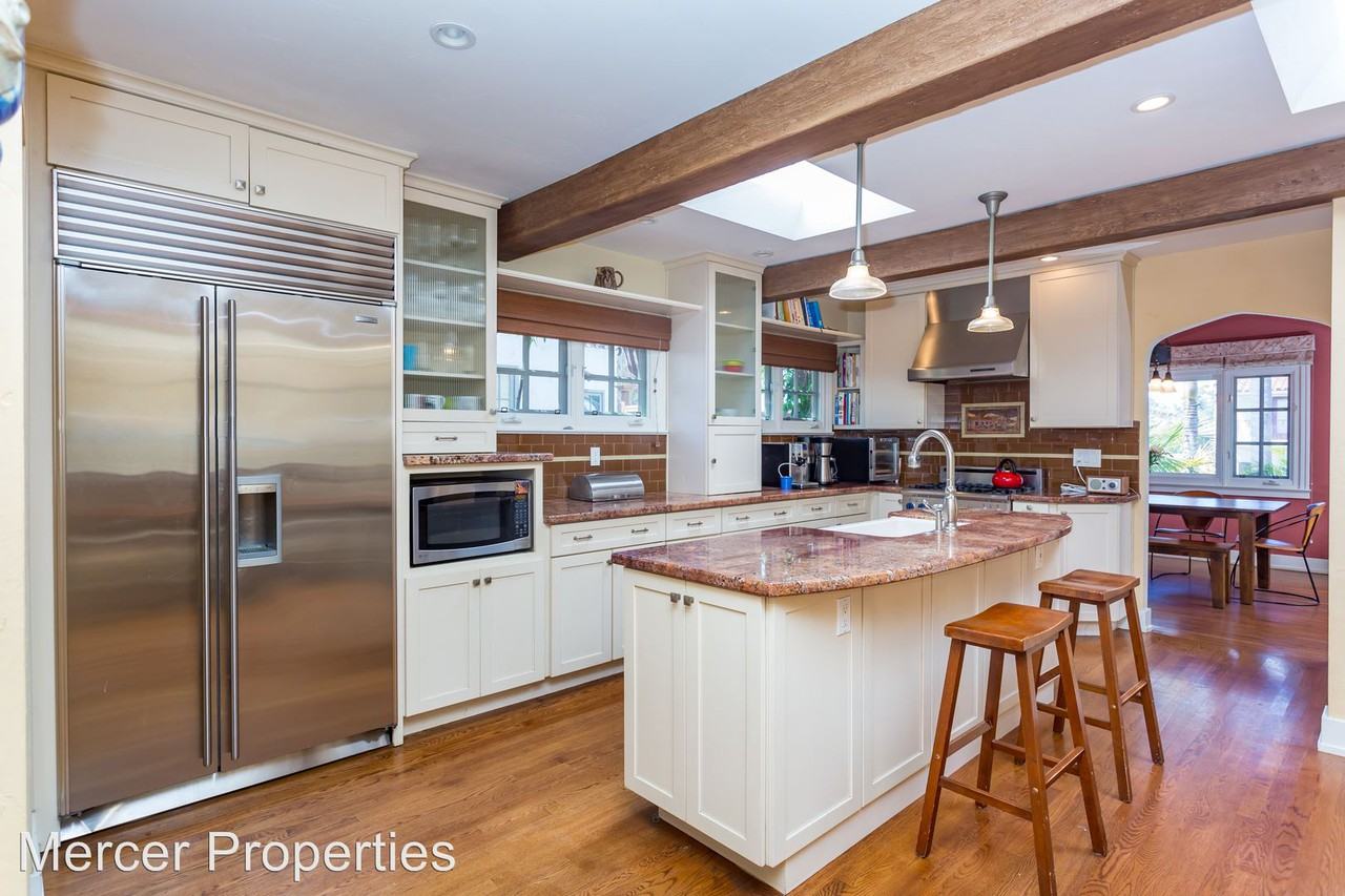 2669 San Marcos Ave - Photo 3 of 23