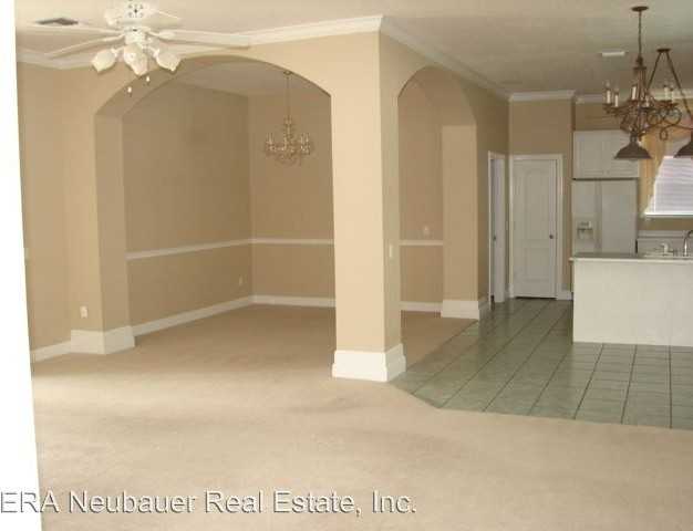 8308 Palm Garden Blvd - Photo 3 of 8
