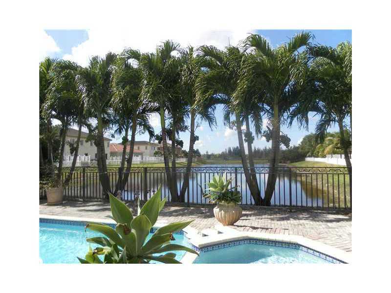 1442 Southwest 155th Court - Photo 3 of 11