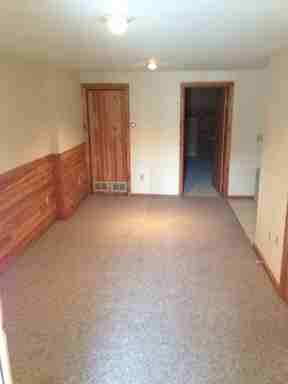 122 E Market Ave - Photo 3 of 4