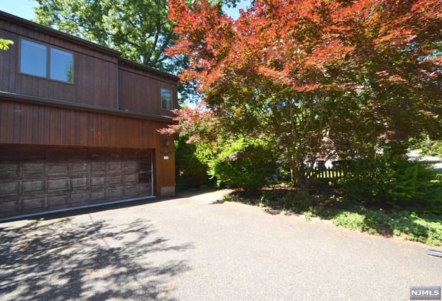138 Demarest Ave - Photo 2 of 16
