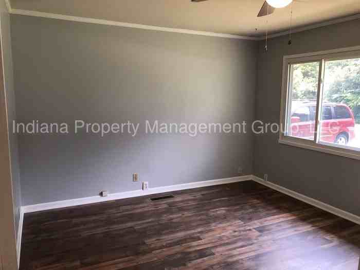 357 Urban St - Photo 2 of 8