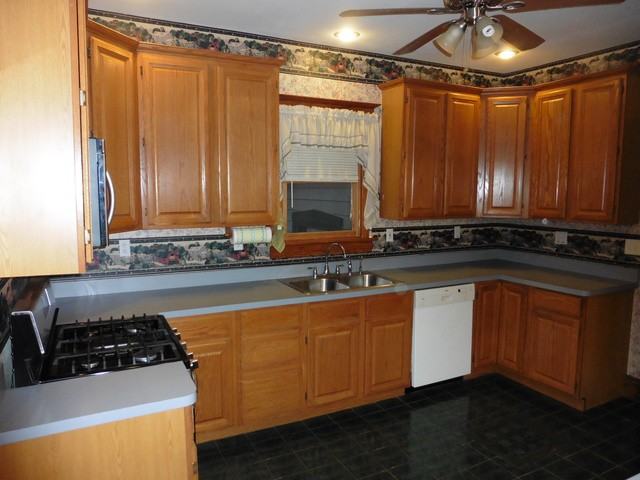 9001 Alden Rd - Photo 3 of 24