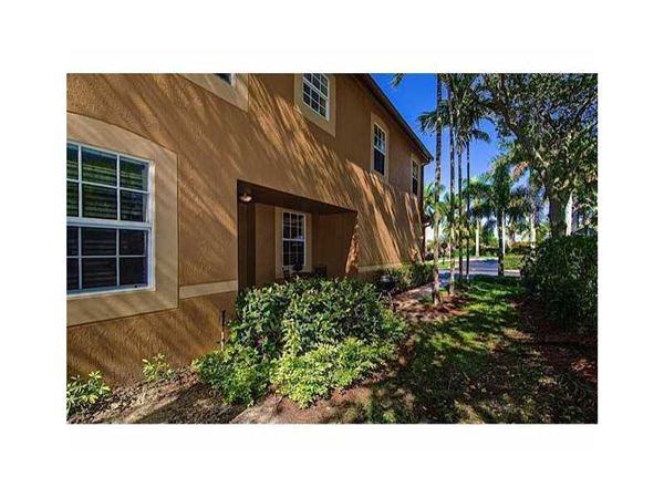 1512 CORONADO RD - Photo 3 of 6
