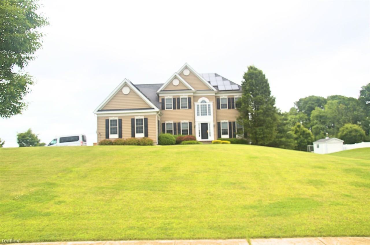 103 Willowbrook Ct - Photo 2 of 35