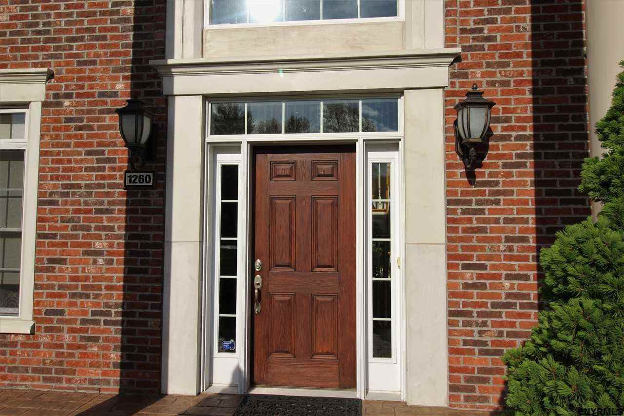 1260 Milton Keynes Dr - Photo 3 of 50