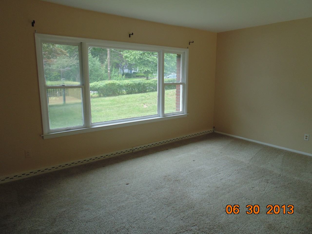 217 Valley Rd - Photo 3 of 15