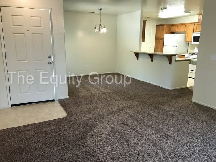 1636 Paseo Del Lago - Photo 3 of 19