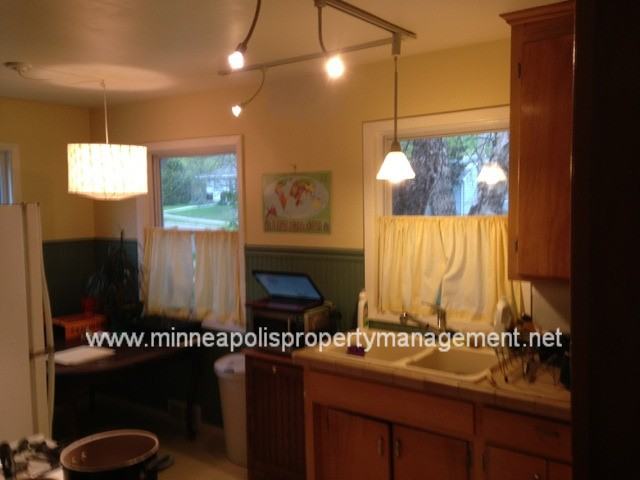 687 36th 1/2 Ave NE - Photo 2 of 14