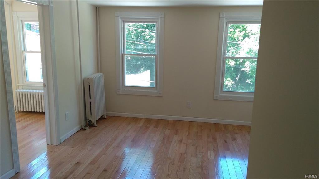 12 Dell St - Photo 2 of 14