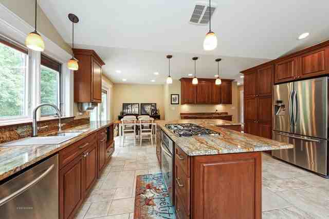 94 Flint Dr - Photo 3 of 14