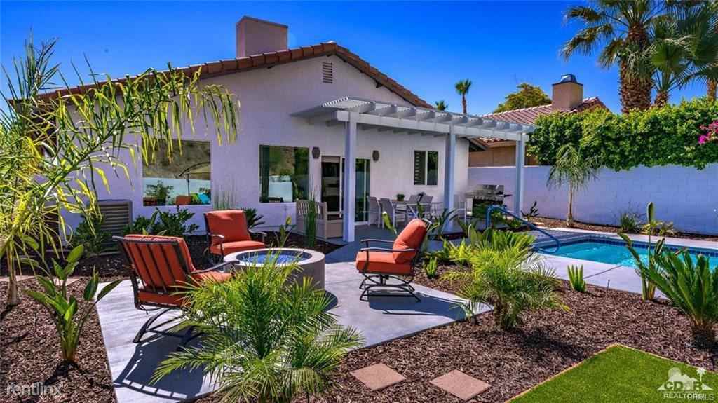 52273 Avenida Madero - Photo 2 of 31