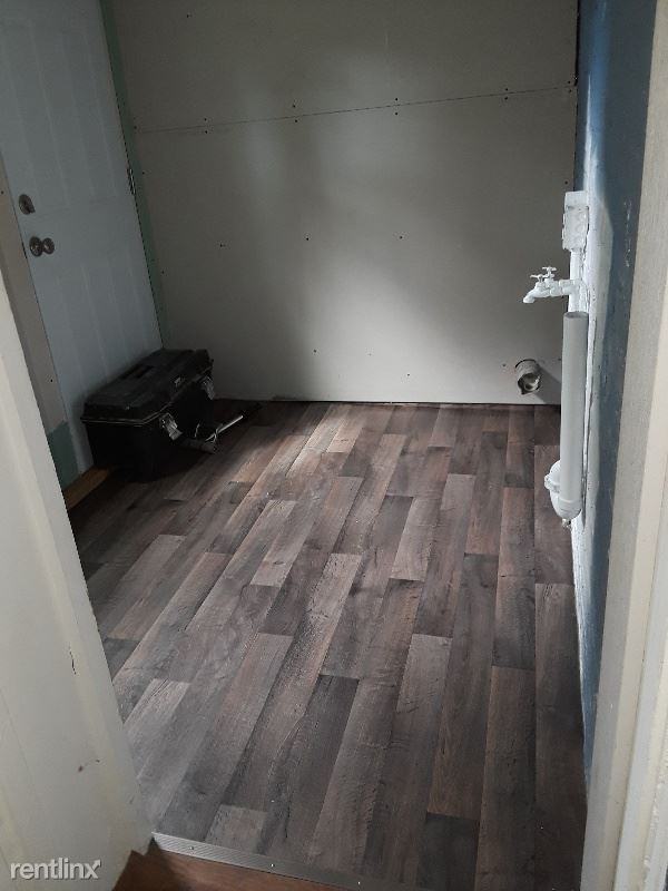 316 Cherry St - Photo 3 of 9