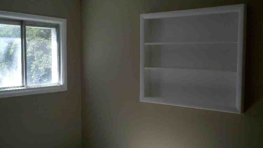 590 S Milton Ave - Photo 3 of 5