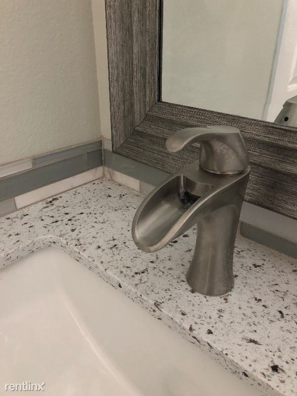 24515 Kings View - Photo 3 of 8