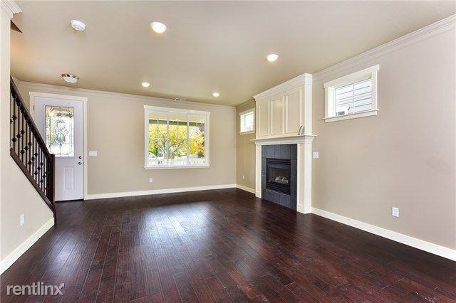 2413 Peabody St - Photo 2 of 14