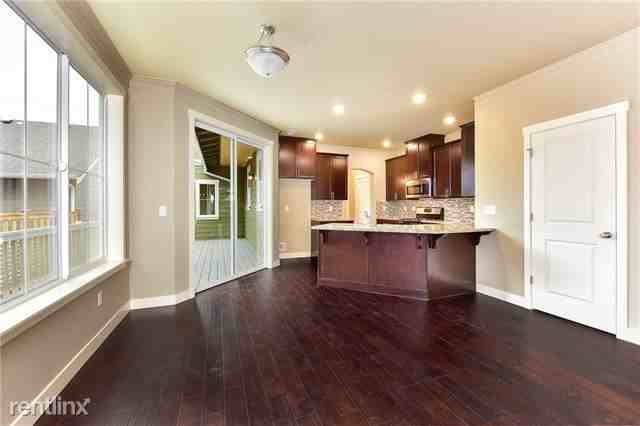 2413 Peabody St - Photo 3 of 14