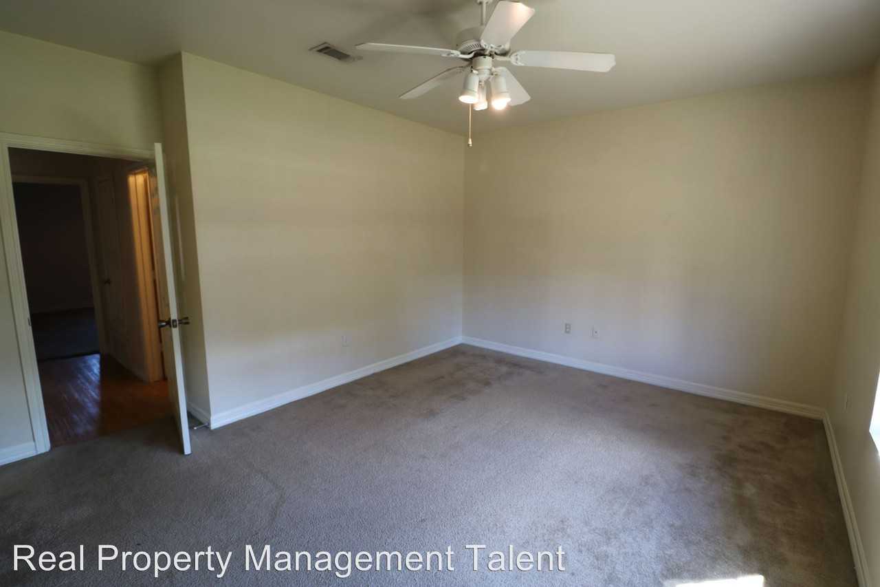 1625 South 10th Street - Photo 3 of 20