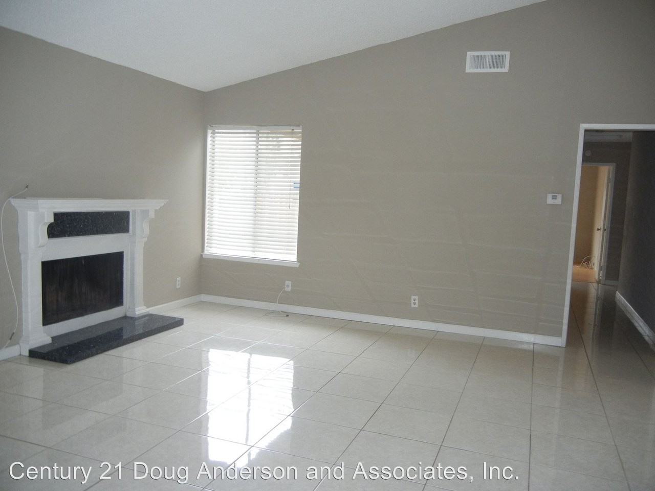 42934 Guyman Ave - Photo 3 of 15