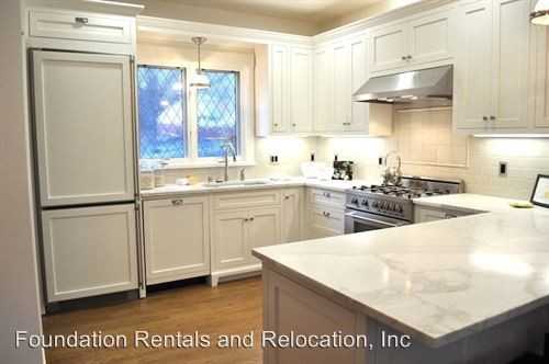 8 Old Mill St - Photo 2 of 17