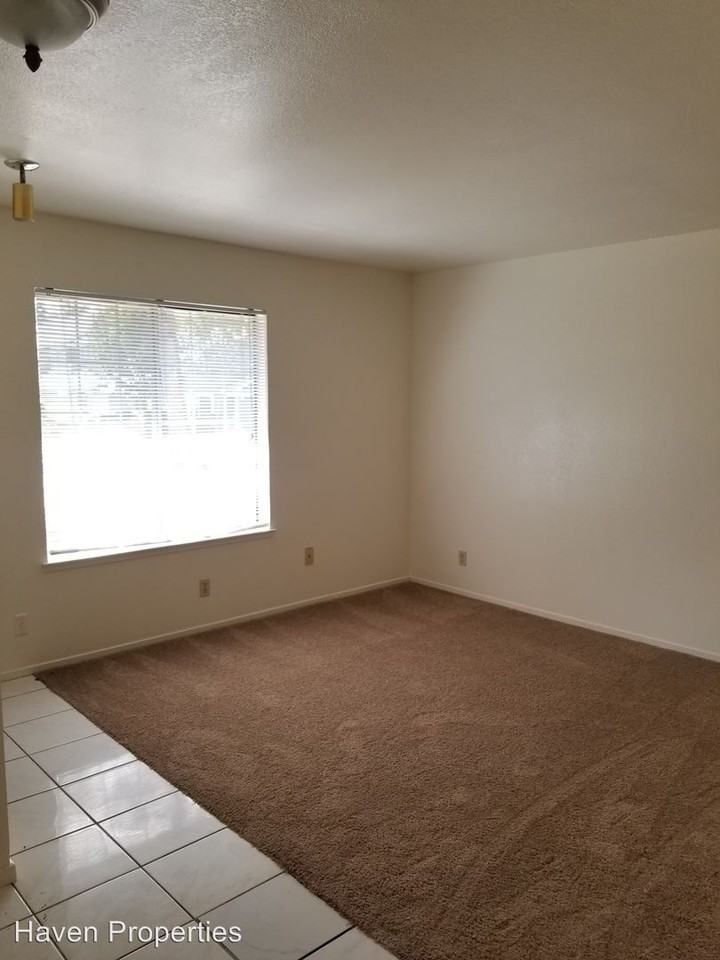 126 Pierpoint Circle - Photo 2 of 9