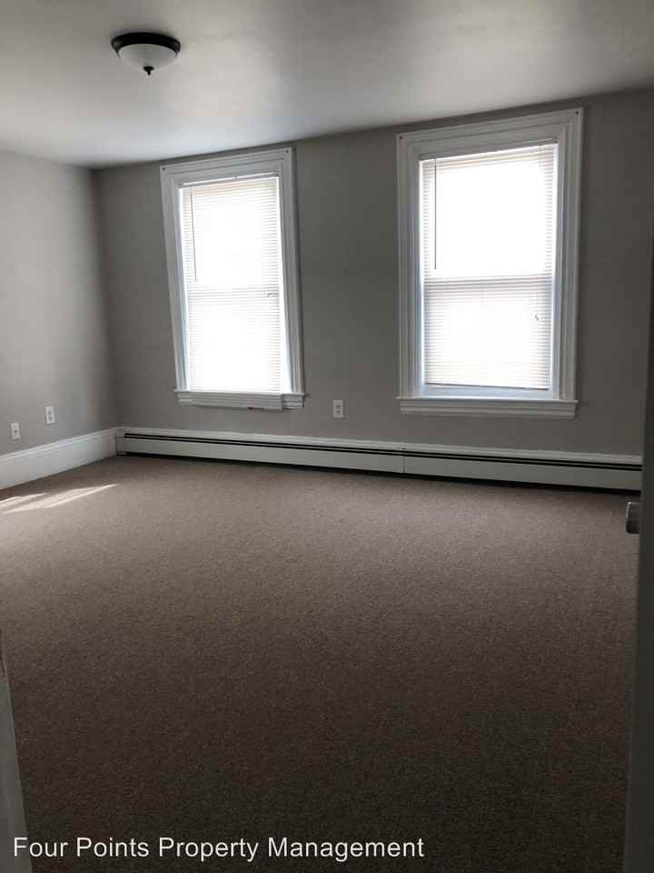 30 Porter St. - Photo 2 of 11