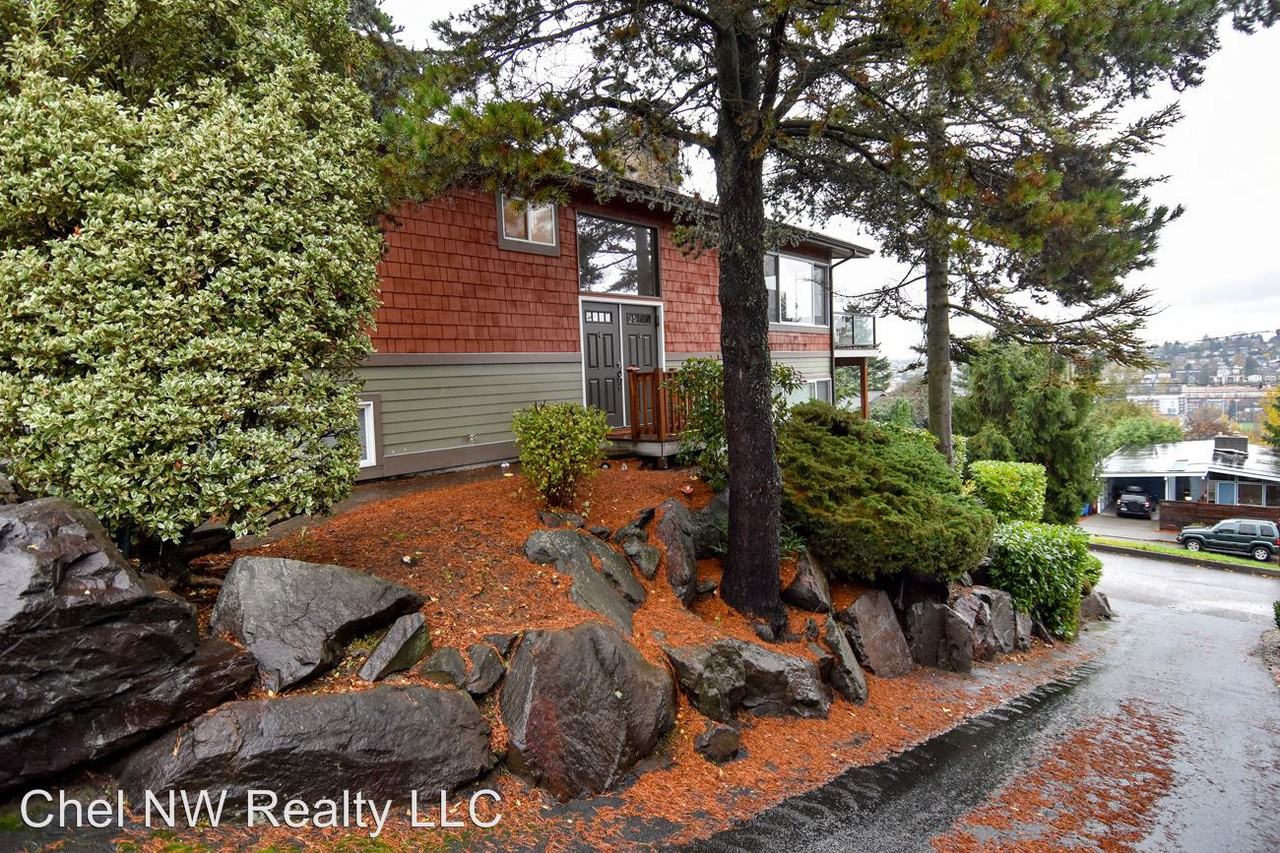 2949 25th Ave W - Photo 2 of 26