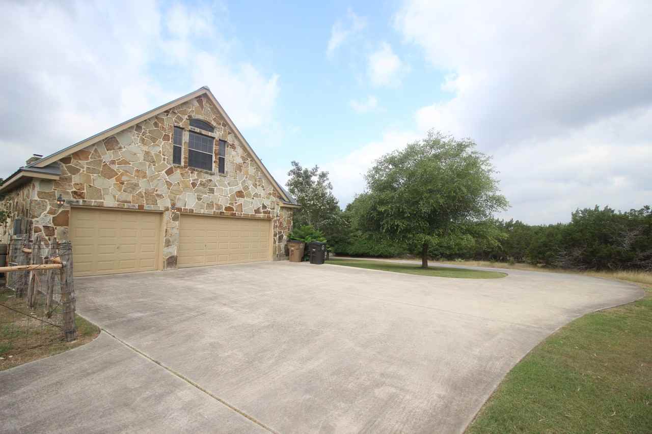 203 Auburn Xing - Photo 3 of 30