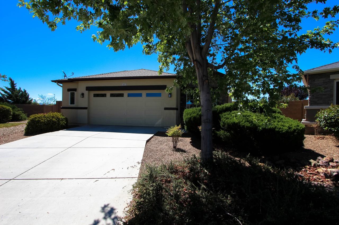 7897 N Paradise Canyon Ln - Photo 2 of 23