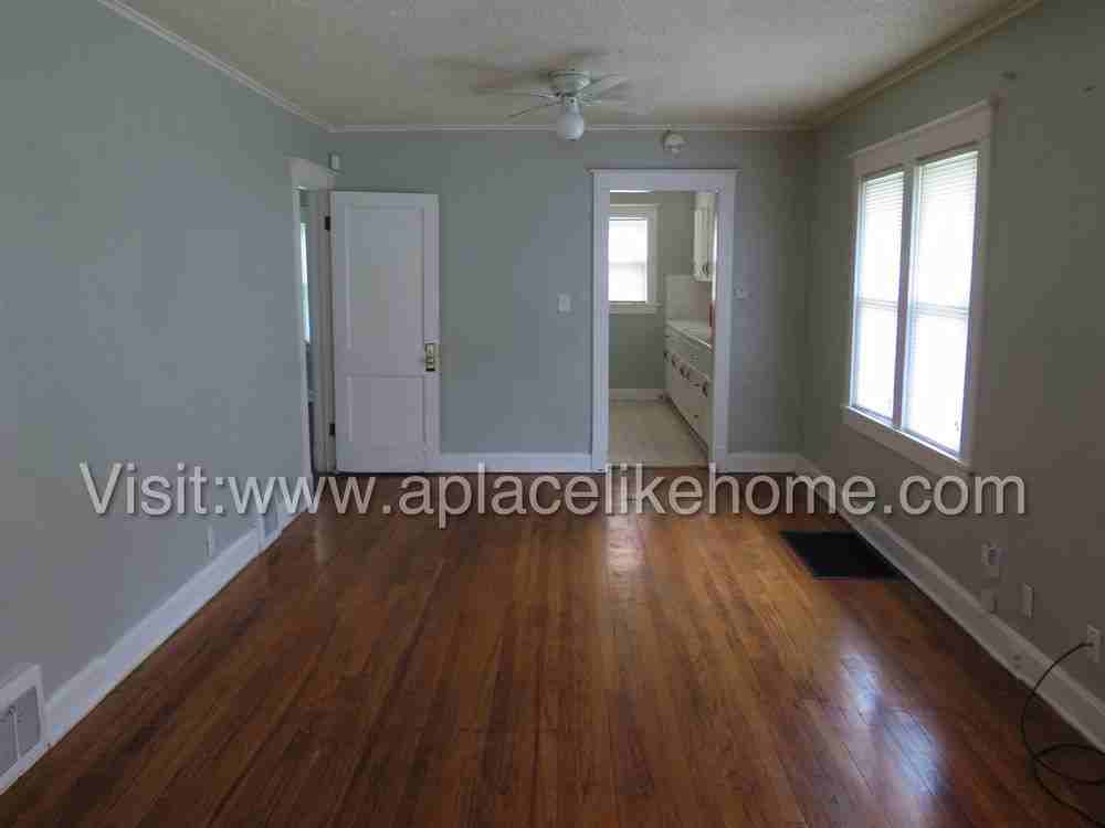 3418 Mersington Ave - Photo 2 of 7