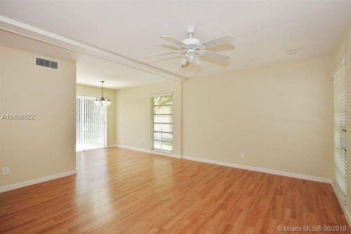 7702 NW 74th Terrace - Photo 3 of 8