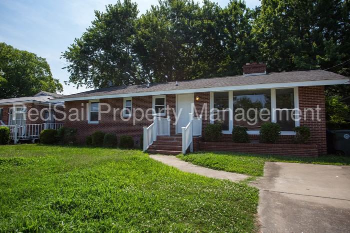 944 South Ave - Photo 2 of 20