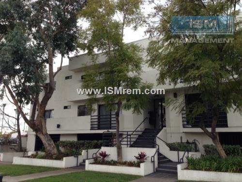 423 N Oxford Ave #104 - Photo 2 of 24