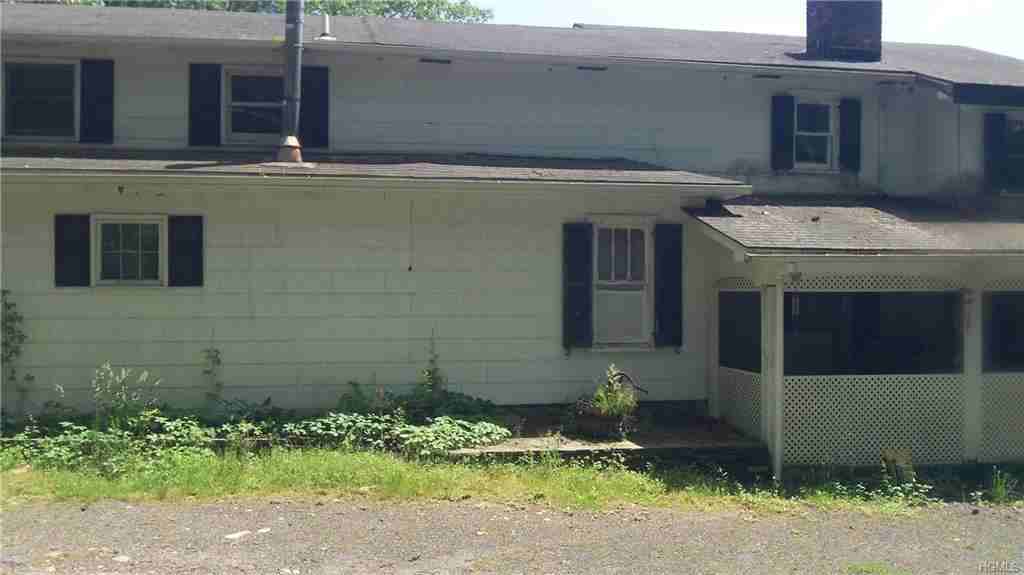 2930 1833 State Route 209 - Photo 2 of 13