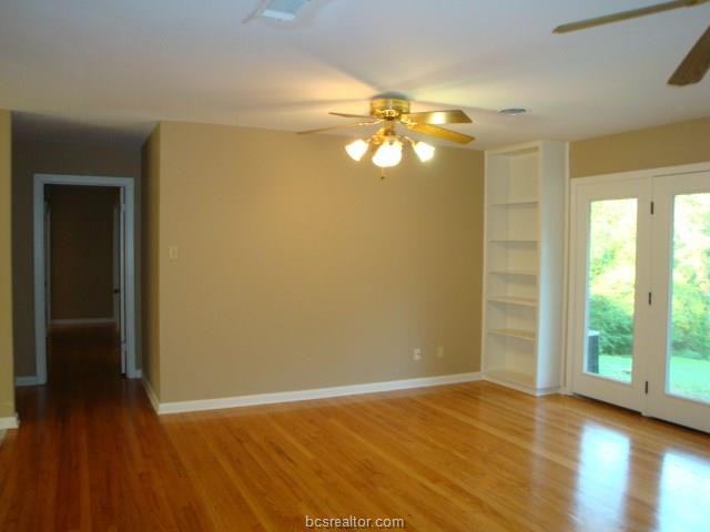 405 E Brookside Dr - Photo 3 of 21