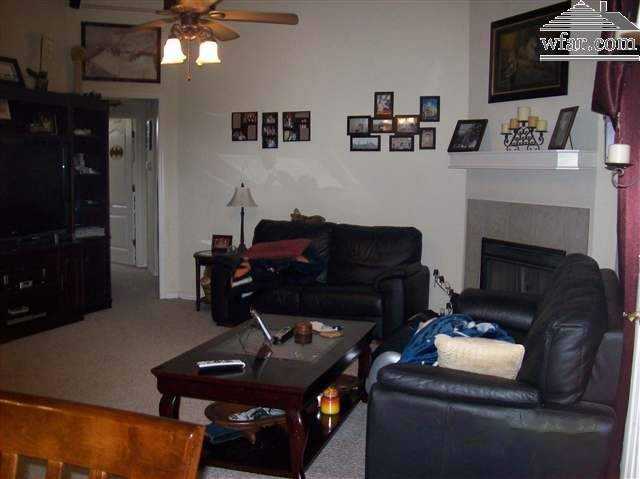 408 Horseshoe Ln - Photo 2 of 9