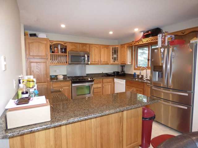 314 Plymouth Ln - Photo 3 of 17