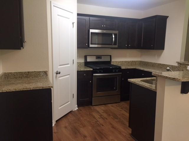 1902 Mary Jane Rd - Photo 2 of 13