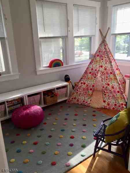 43 Hamilton Rd - Photo 3 of 22