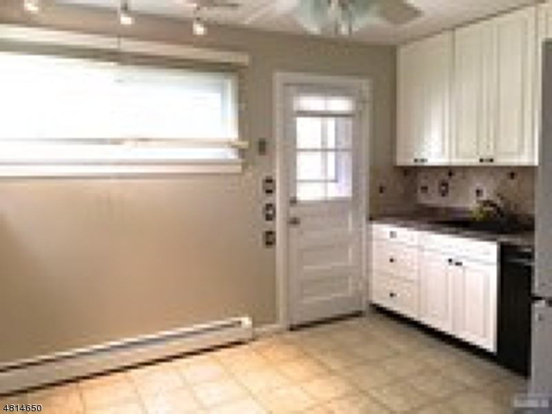 301 E Glen Ave - Photo 3 of 19