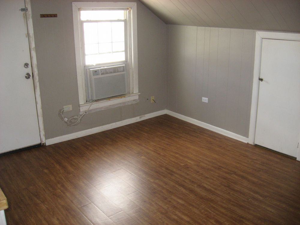 1113 Point St - Photo 2 of 10