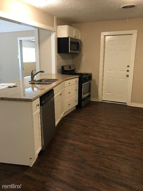 2015 Williamsburg Ct S - Photo 2 of 15